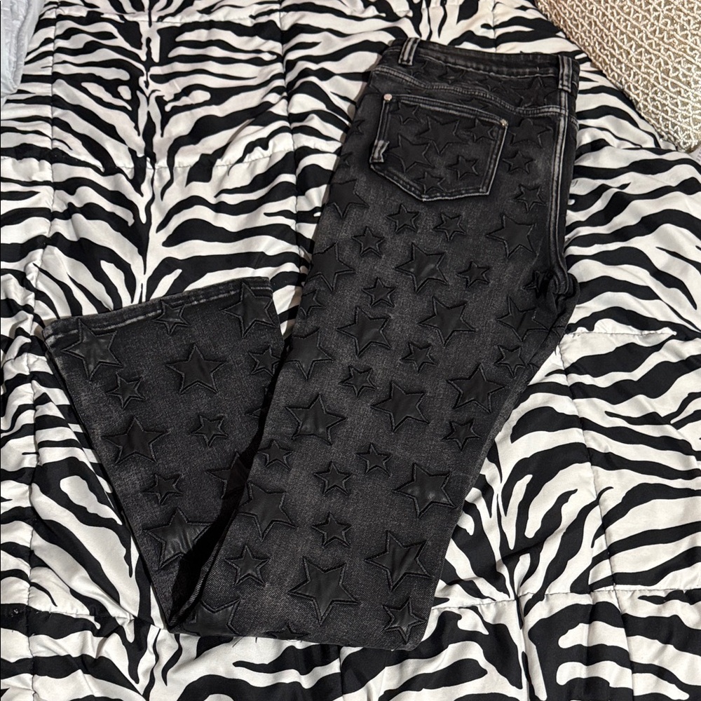 Guapi Black Star-Patterned Jeans NWT - image 3